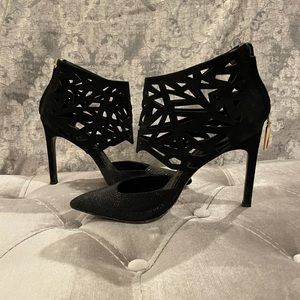 Dolce Vita Black Pointed Toe Pumps w/ Lace Design